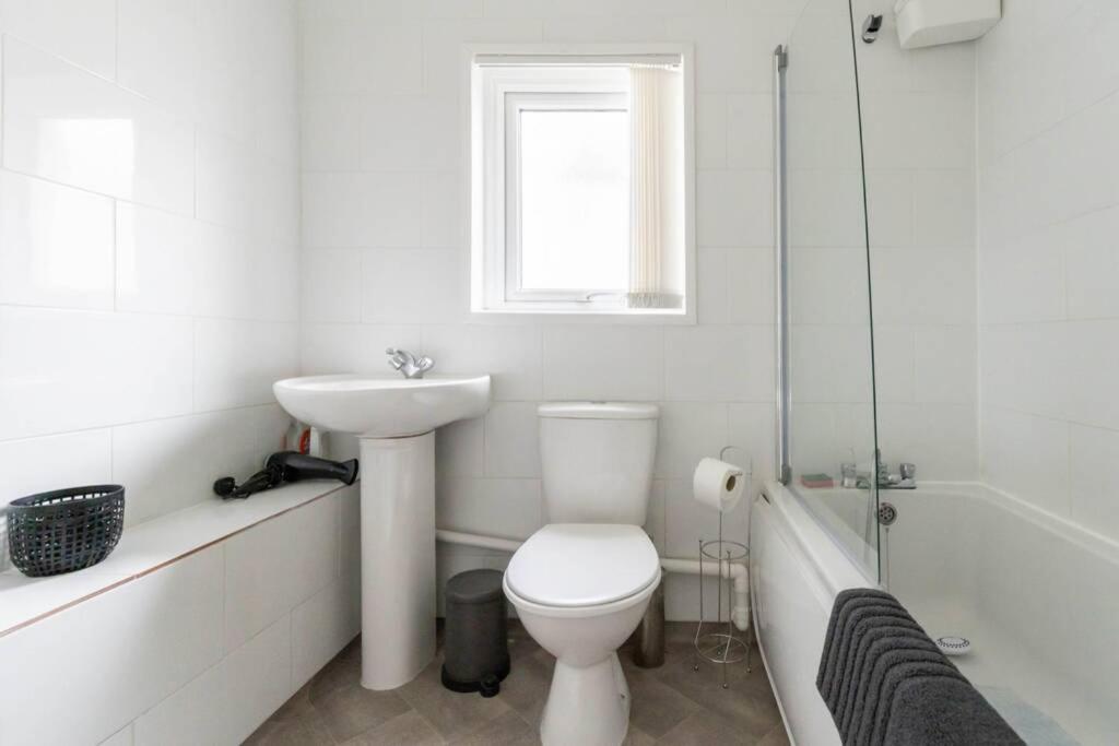 The Gatsby - Beautiful Spacious Central House Кардиф Екстериор снимка